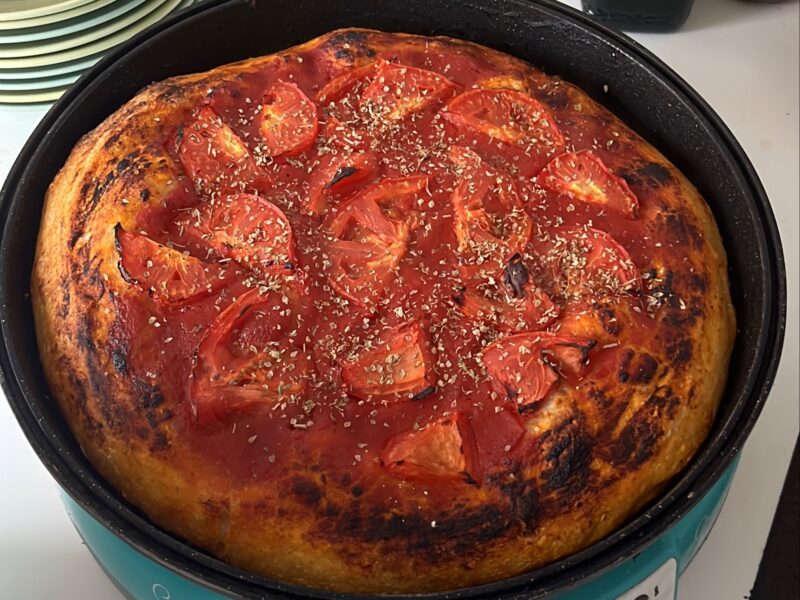 Trancio di pizza napoletana